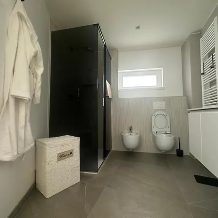Luxury Way Aria Apartment